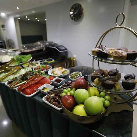 M 1 T Hotel تبليسي المظهر الخارجي الصورة