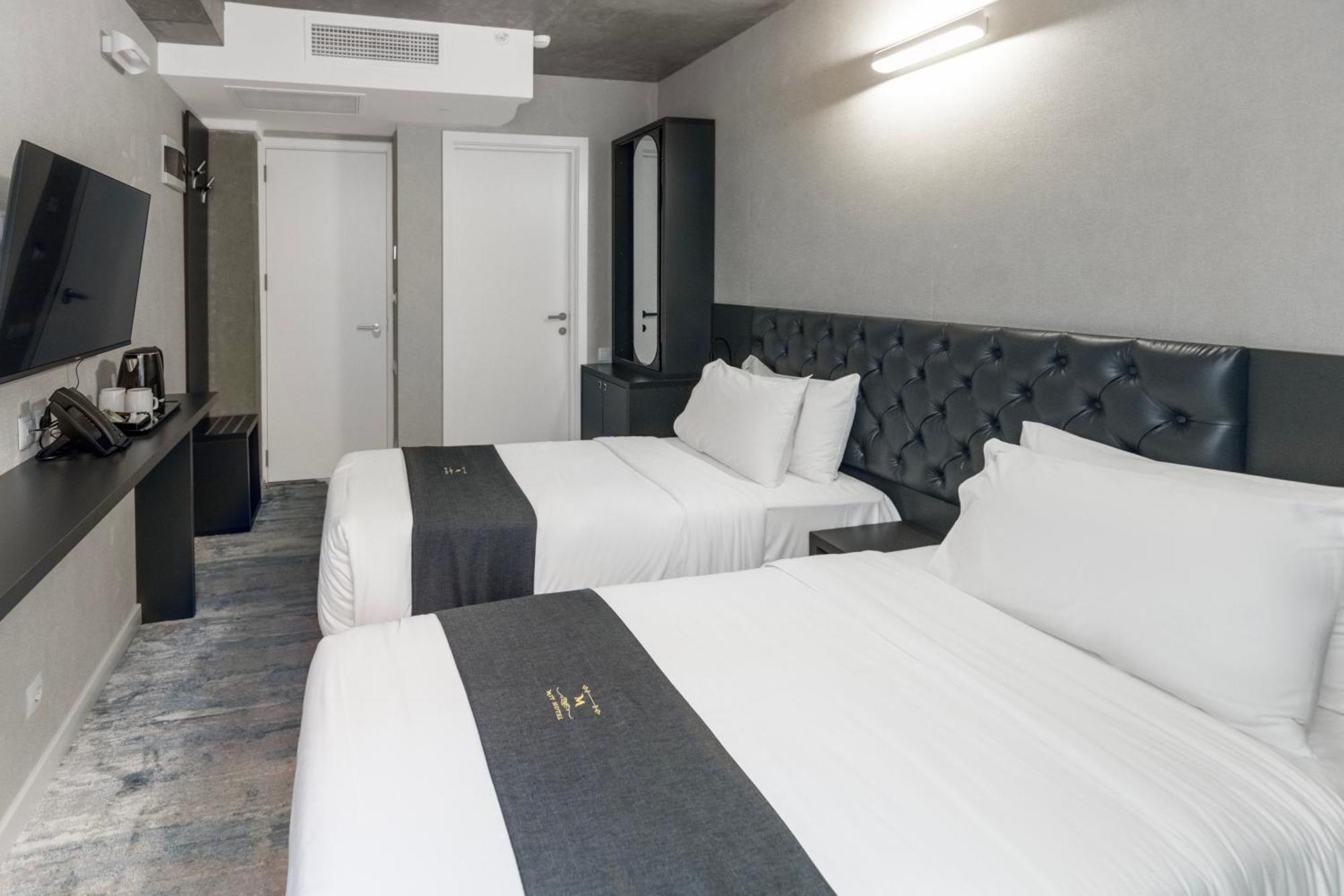 M 1 T Hotel تبليسي المظهر الخارجي الصورة
