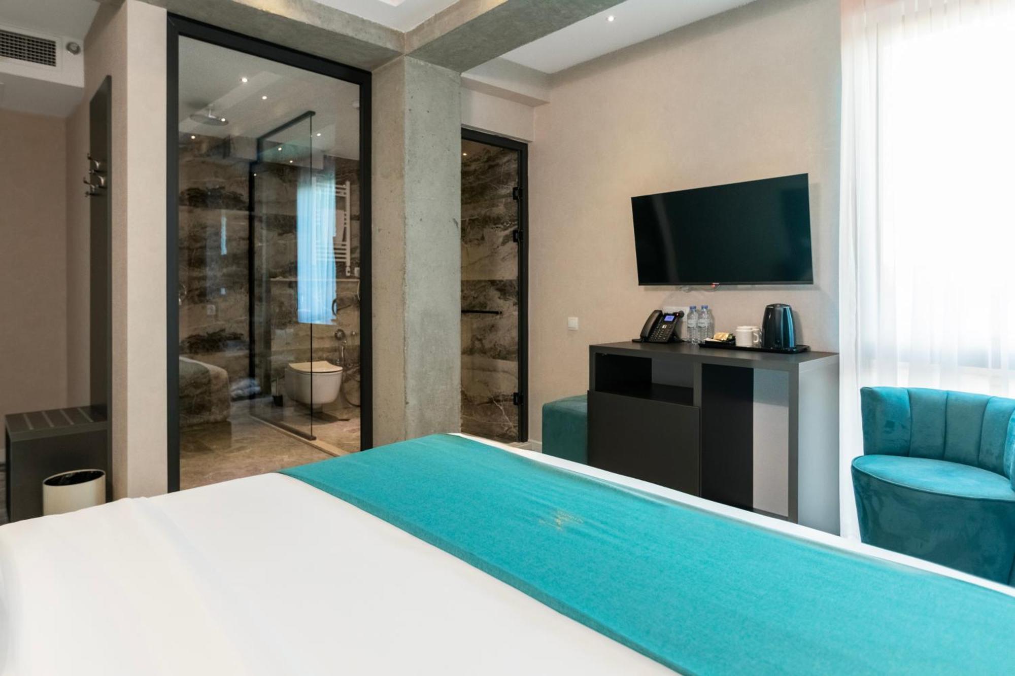 M 1 T Hotel تبليسي المظهر الخارجي الصورة