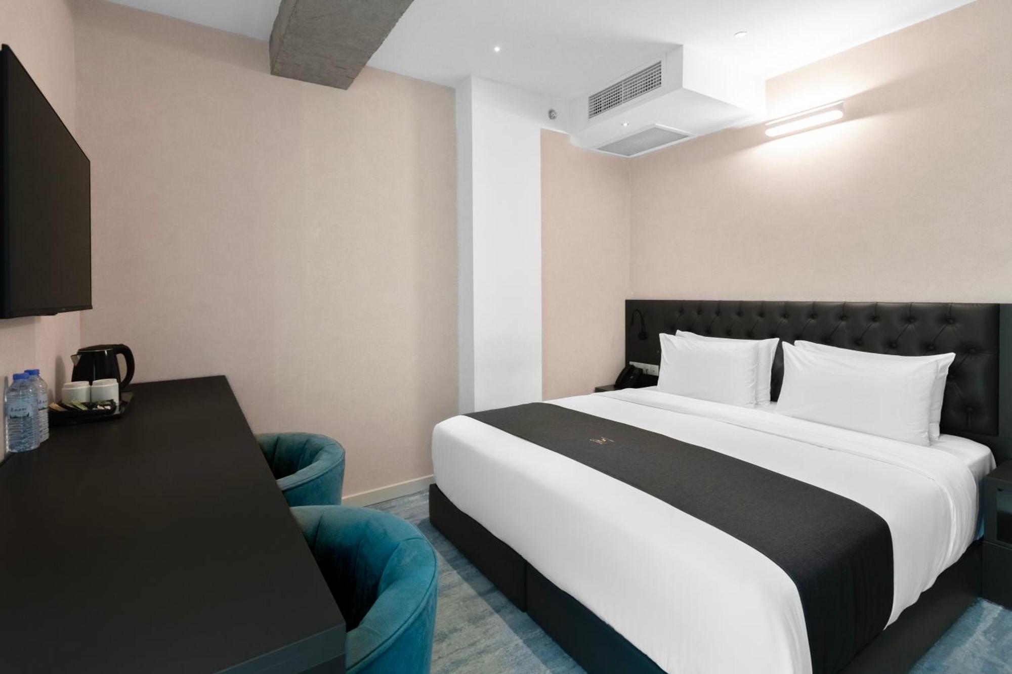 M 1 T Hotel تبليسي المظهر الخارجي الصورة