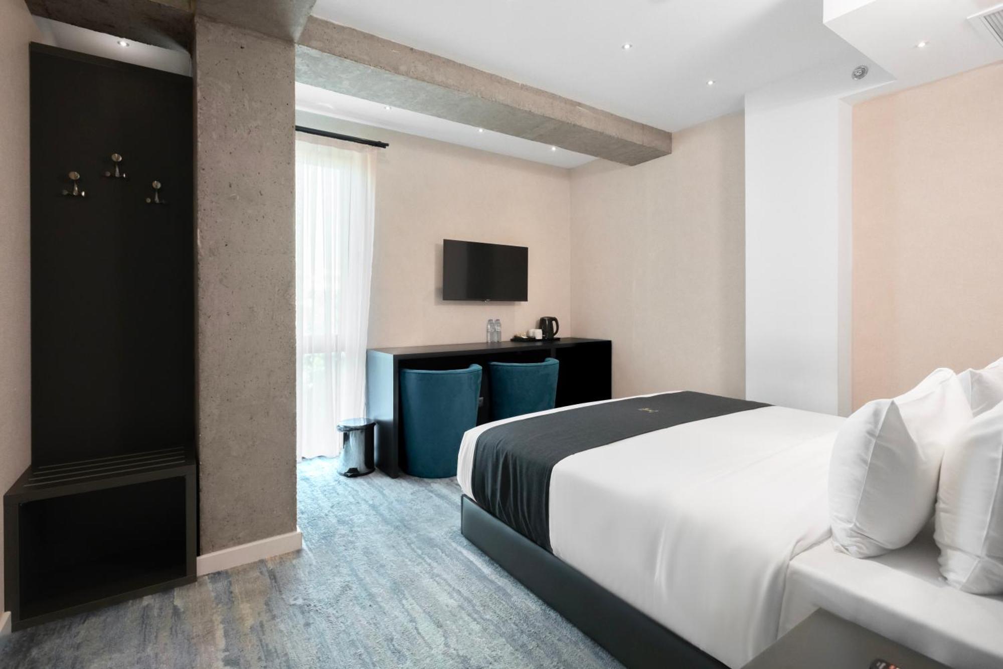 M 1 T Hotel تبليسي المظهر الخارجي الصورة