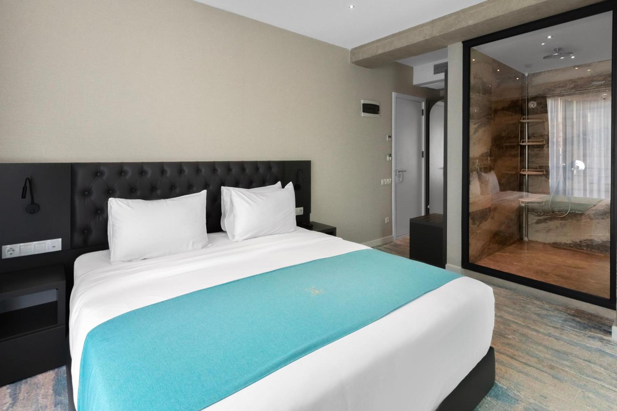 M 1 T Hotel تبليسي المظهر الخارجي الصورة