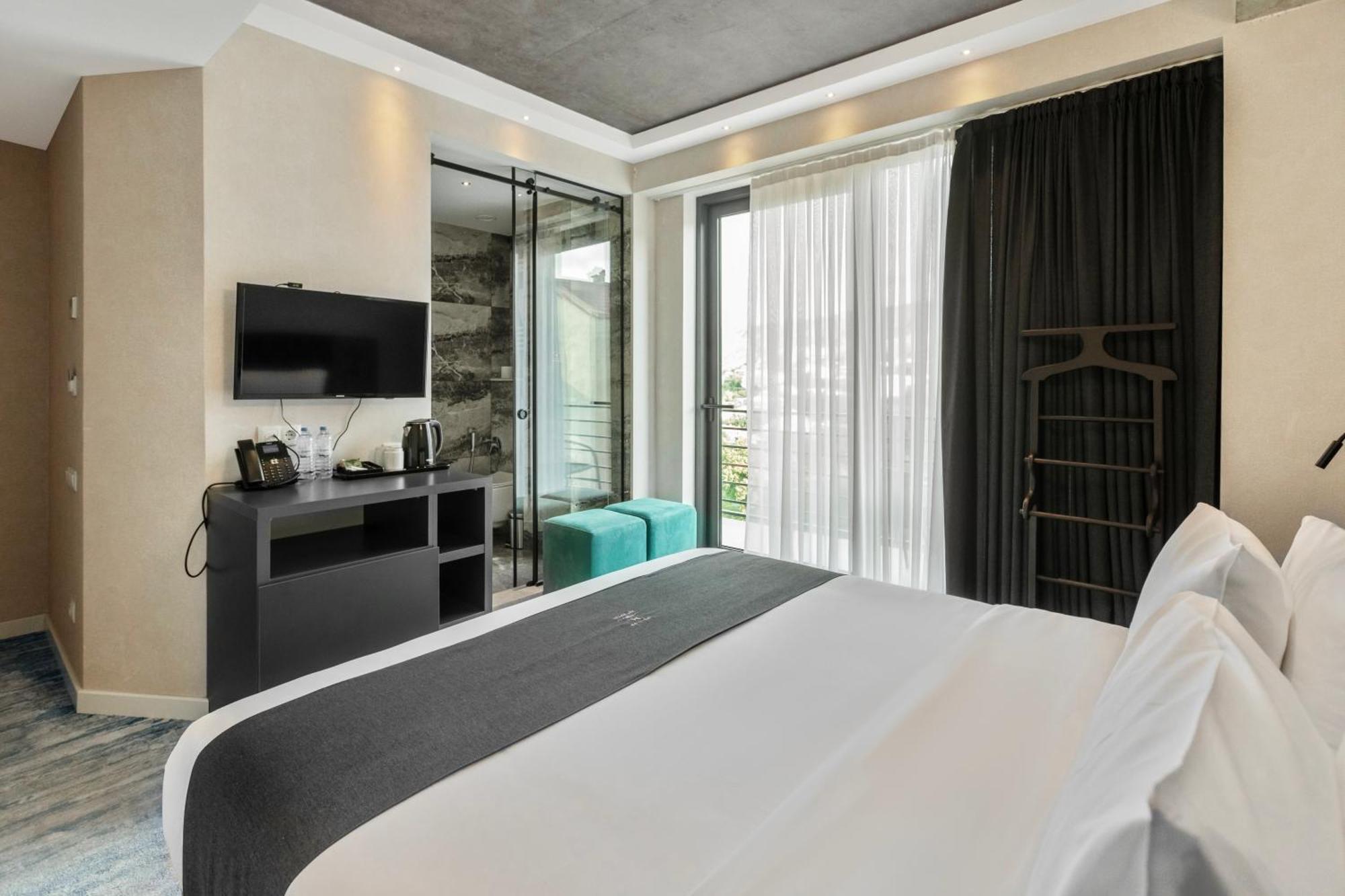 M 1 T Hotel تبليسي المظهر الخارجي الصورة