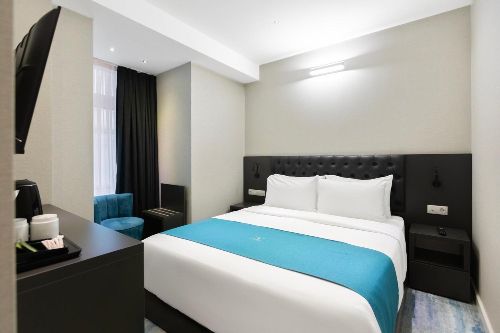 M 1 T Hotel تبليسي المظهر الخارجي الصورة